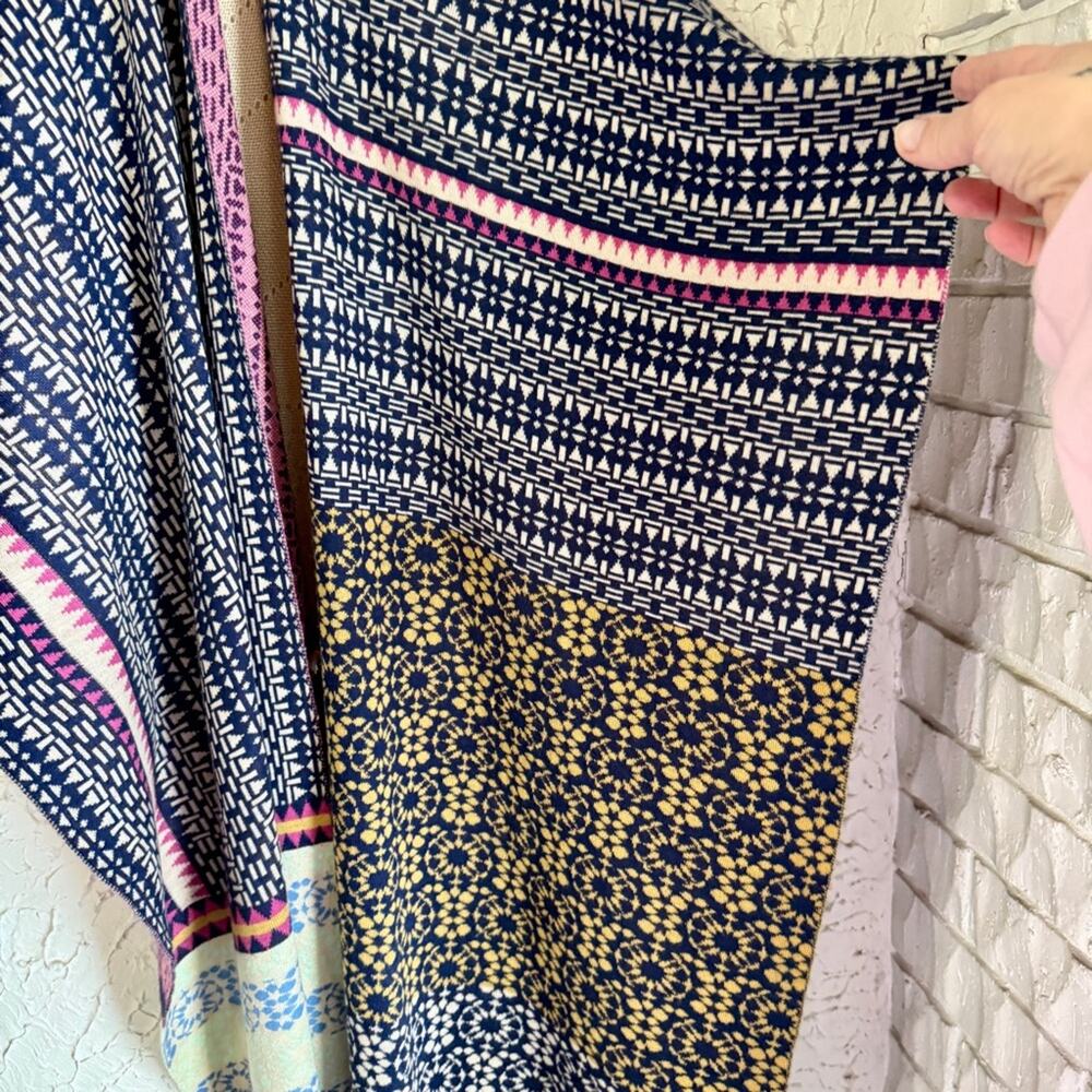 Bohemian Multicolor Woven Shawl - Picture 4 of 9